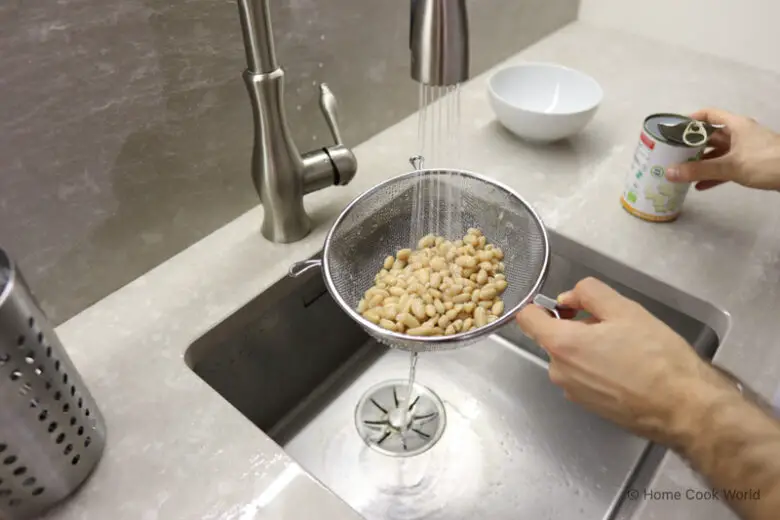 Rinsing beans